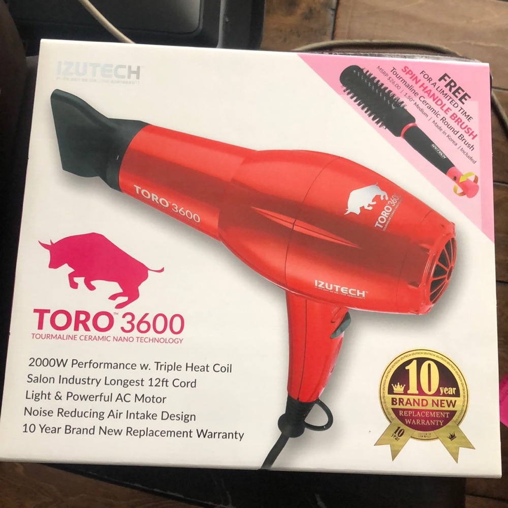 Izutech TORO 3600 blow dryer
